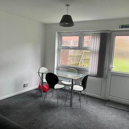 Homestays-Close To Coventry City And University I Free Parking I Wi-Fi Exterior photo